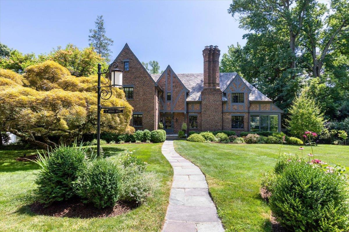 Anchor Dr, Rye, NY 10580