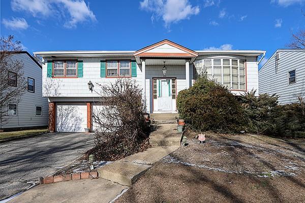 University St, Valley Stream, NY 11581