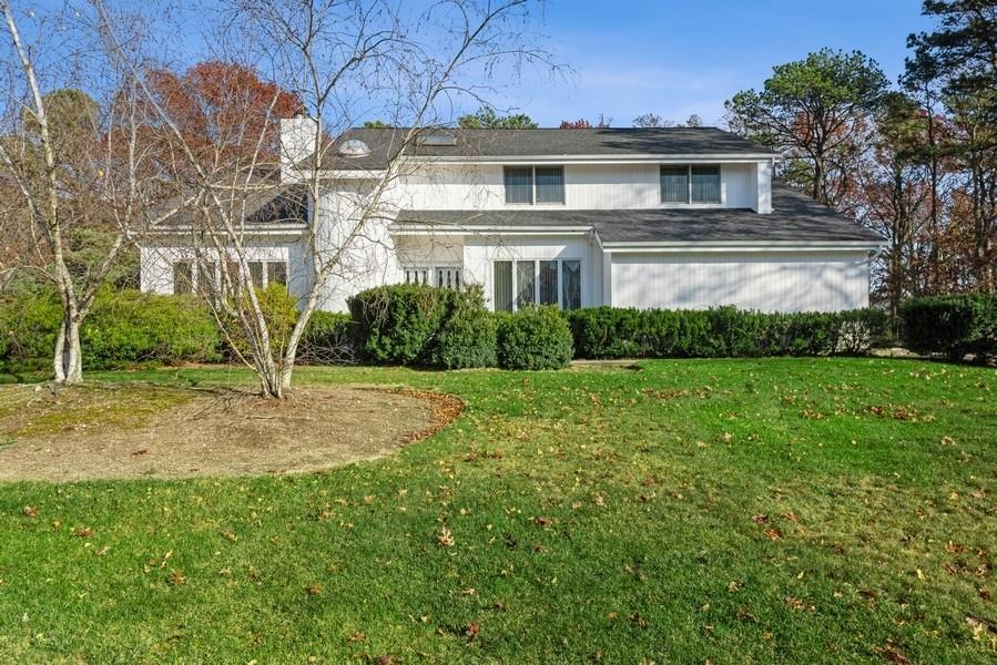 Rolling Hills Dr, Nesconset, NY 11767