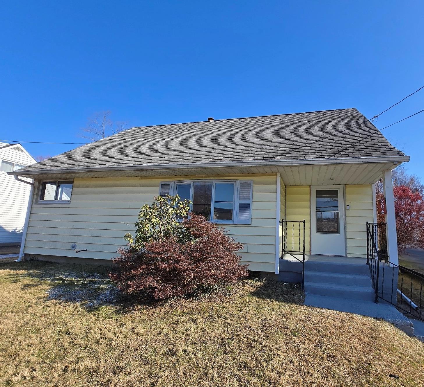 Gailmore Dr, Yonkers, NY 10710