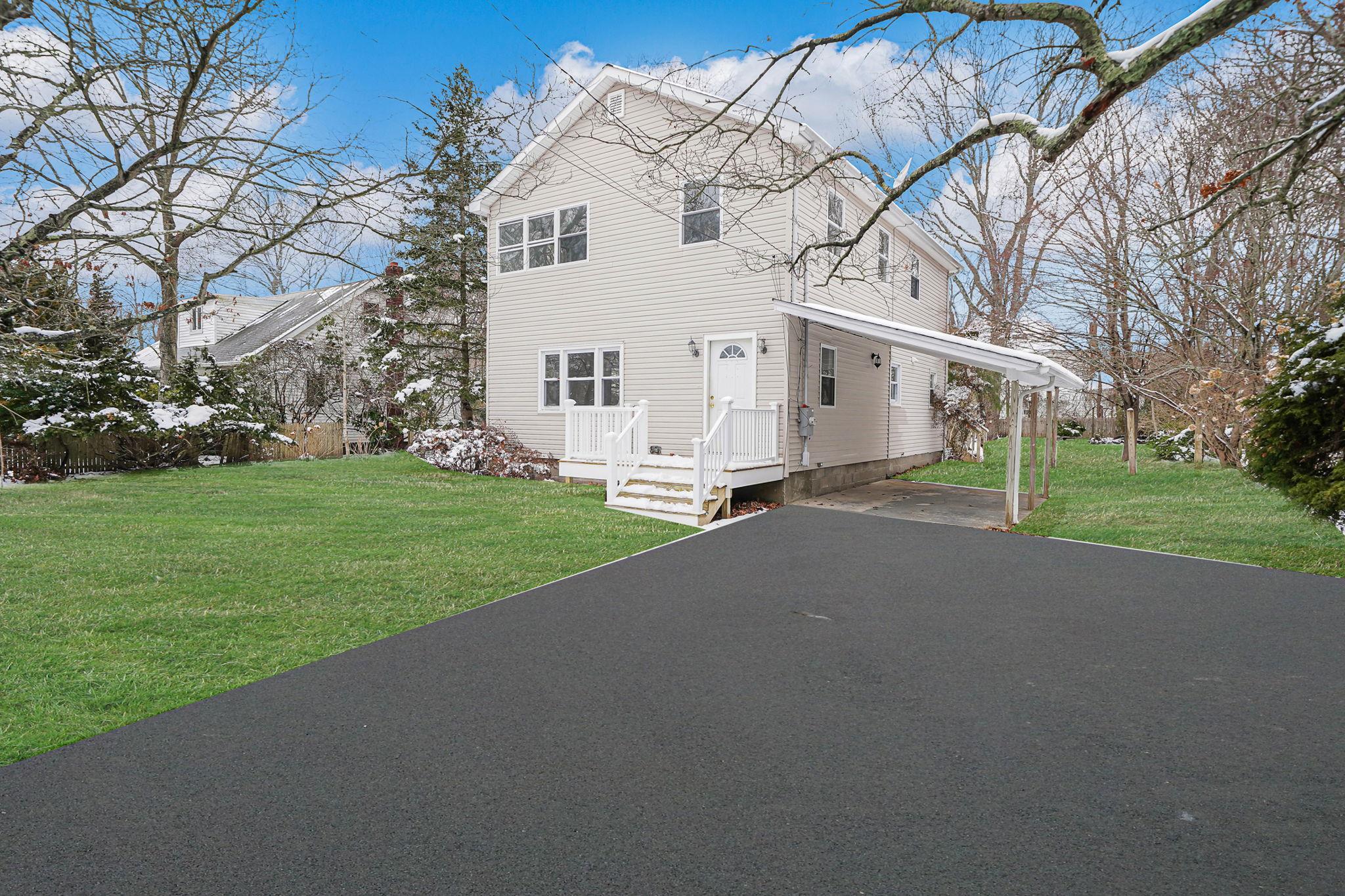 Cora Ct, Hampton Bays, NY 11946