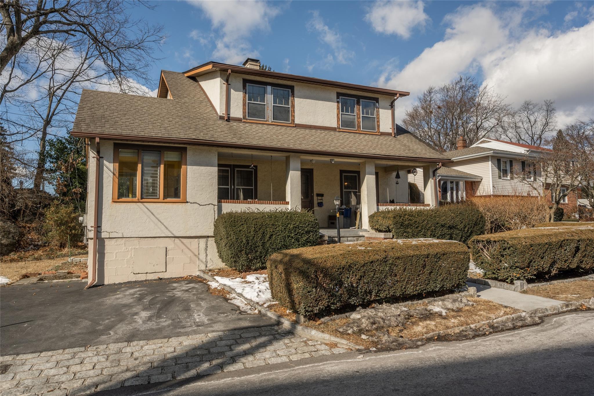 Park Ave, Eastchester, NY 10709
