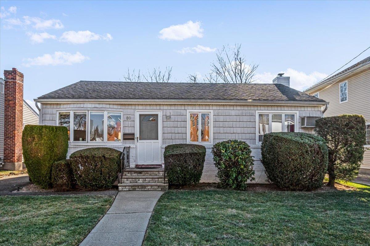 5th St, New Hyde Park, NY 11040