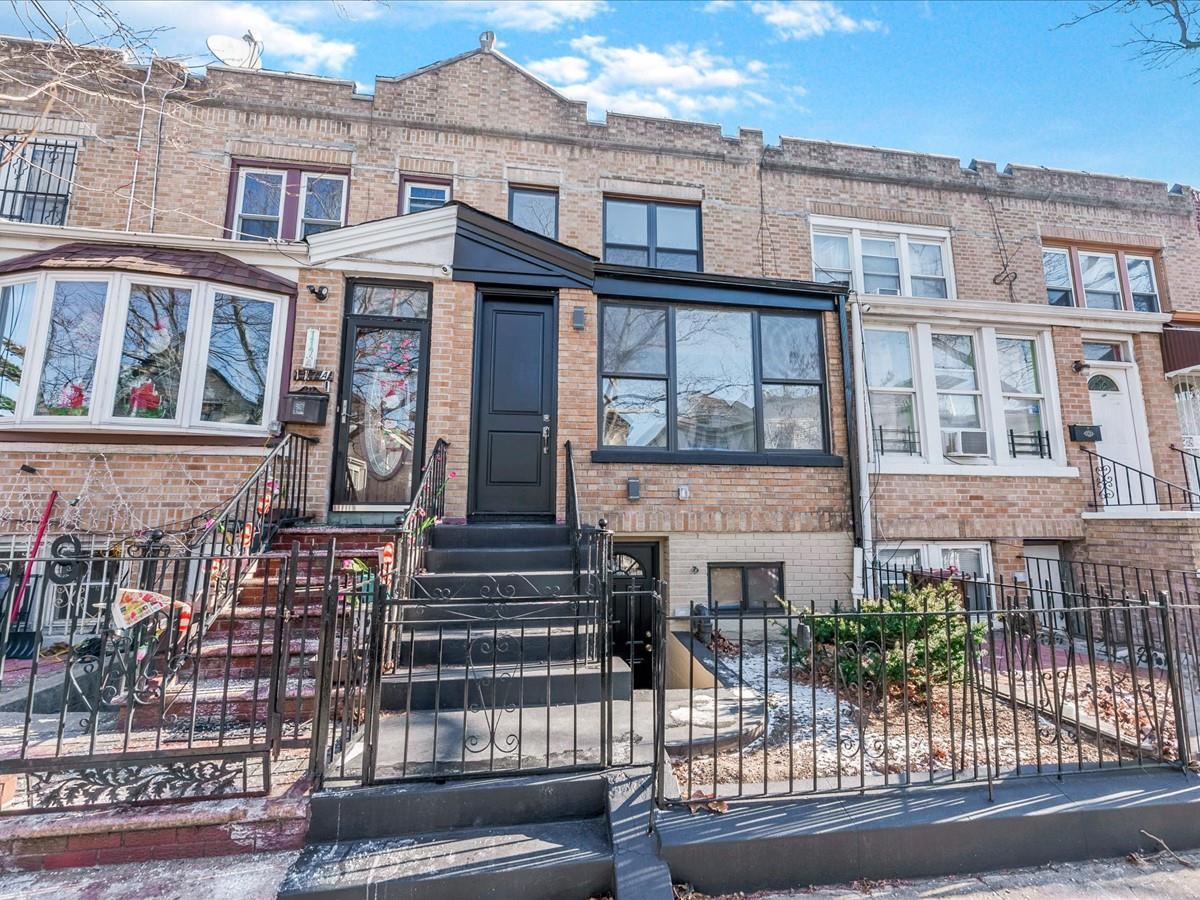 E 29th St, Brooklyn, NY 11226