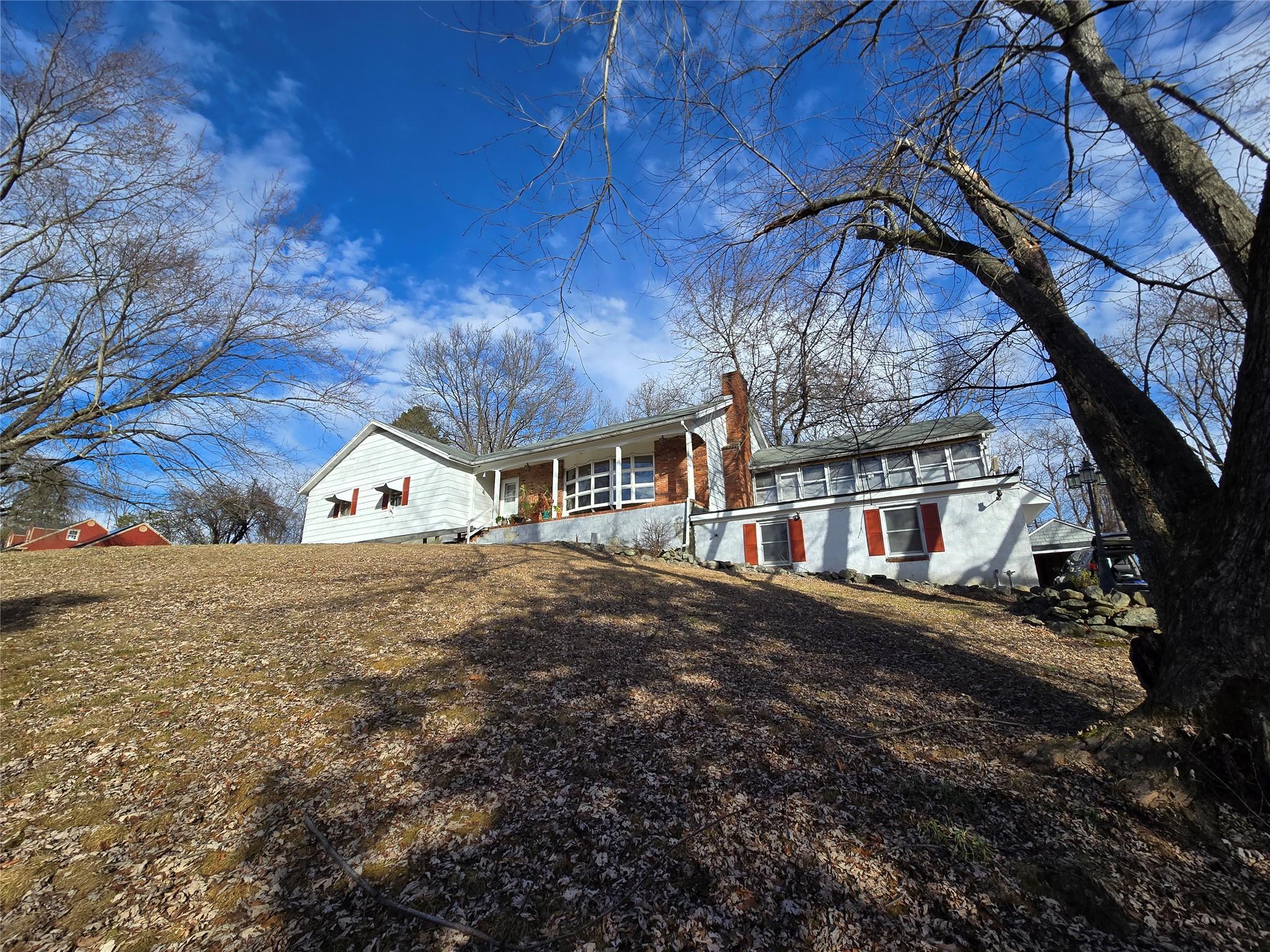 Fields Ln, Chester, NY 10918