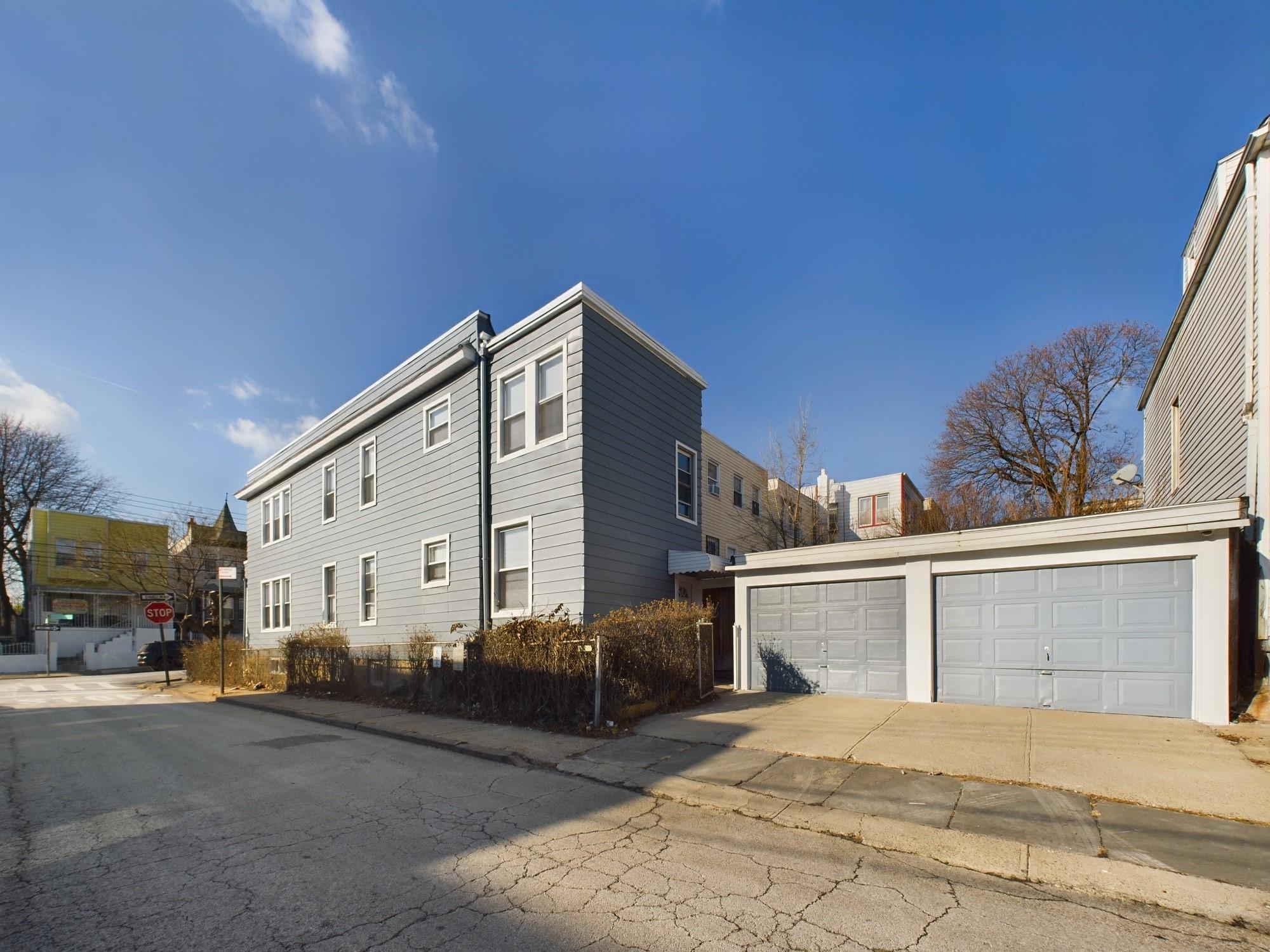 Saint Lawrence Ave, Bronx, NY 10460