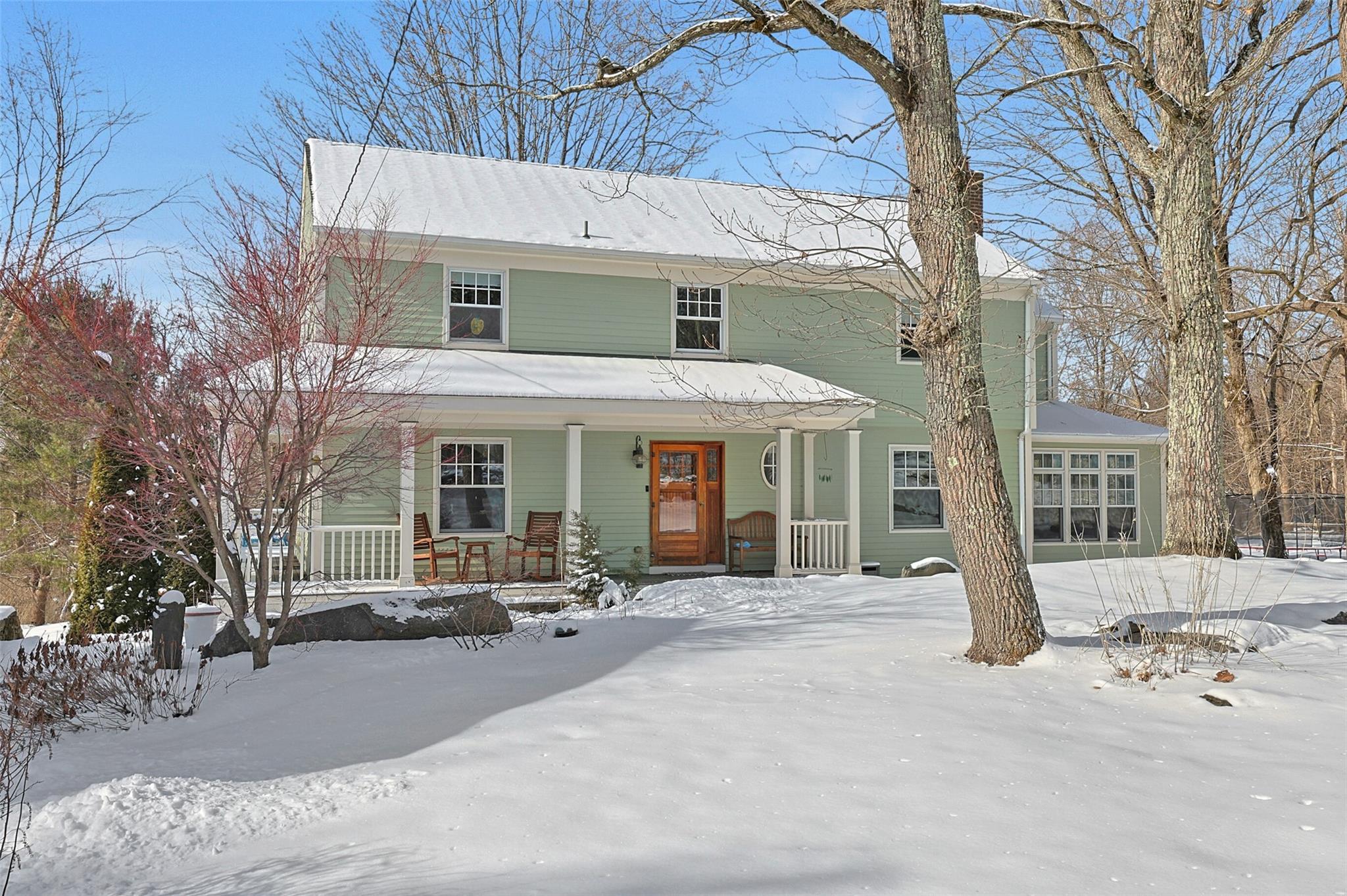 Lyons Rd, Armonk, NY 10504