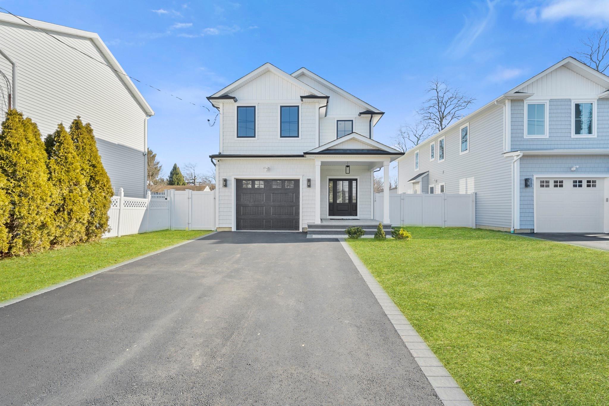 Jennings Ave, West Hempstead, NY 11552