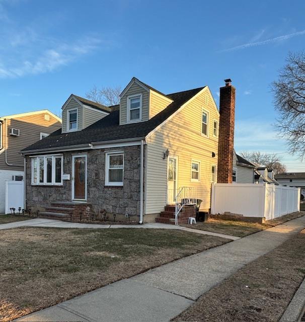 Rudolf Rd, Mineola, NY 11501