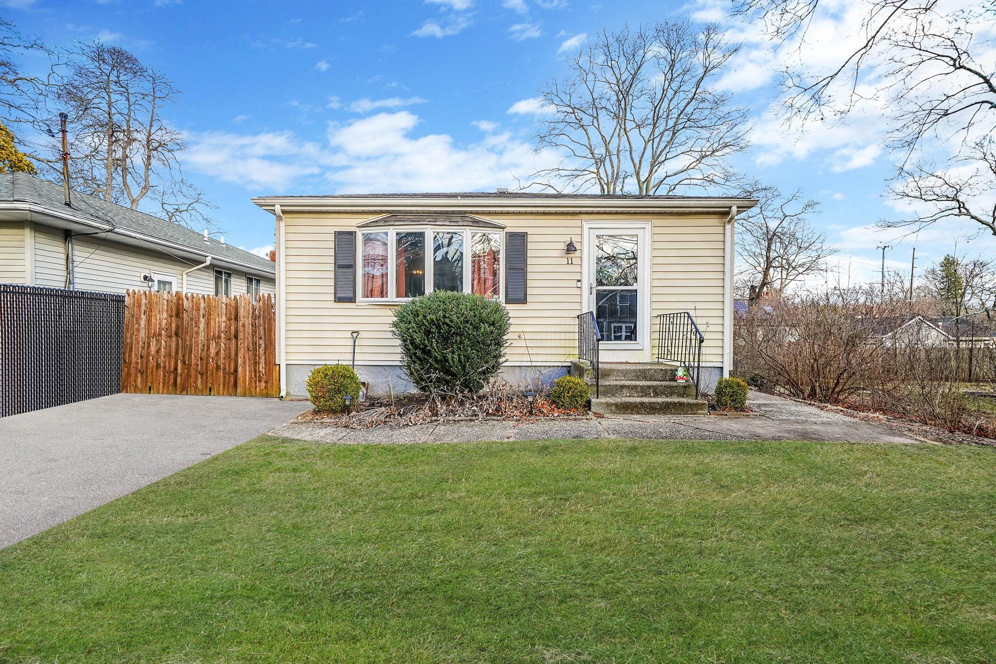 Comet Rd, Rocky Point, NY 11778