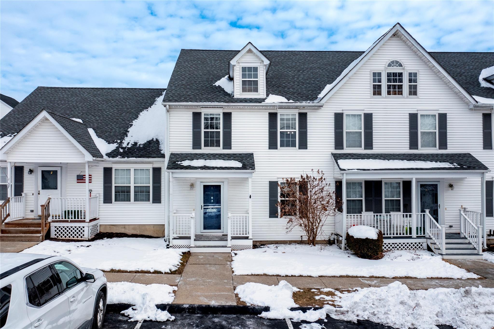 Nathan Pierce Ct, Pawling, NY 12564