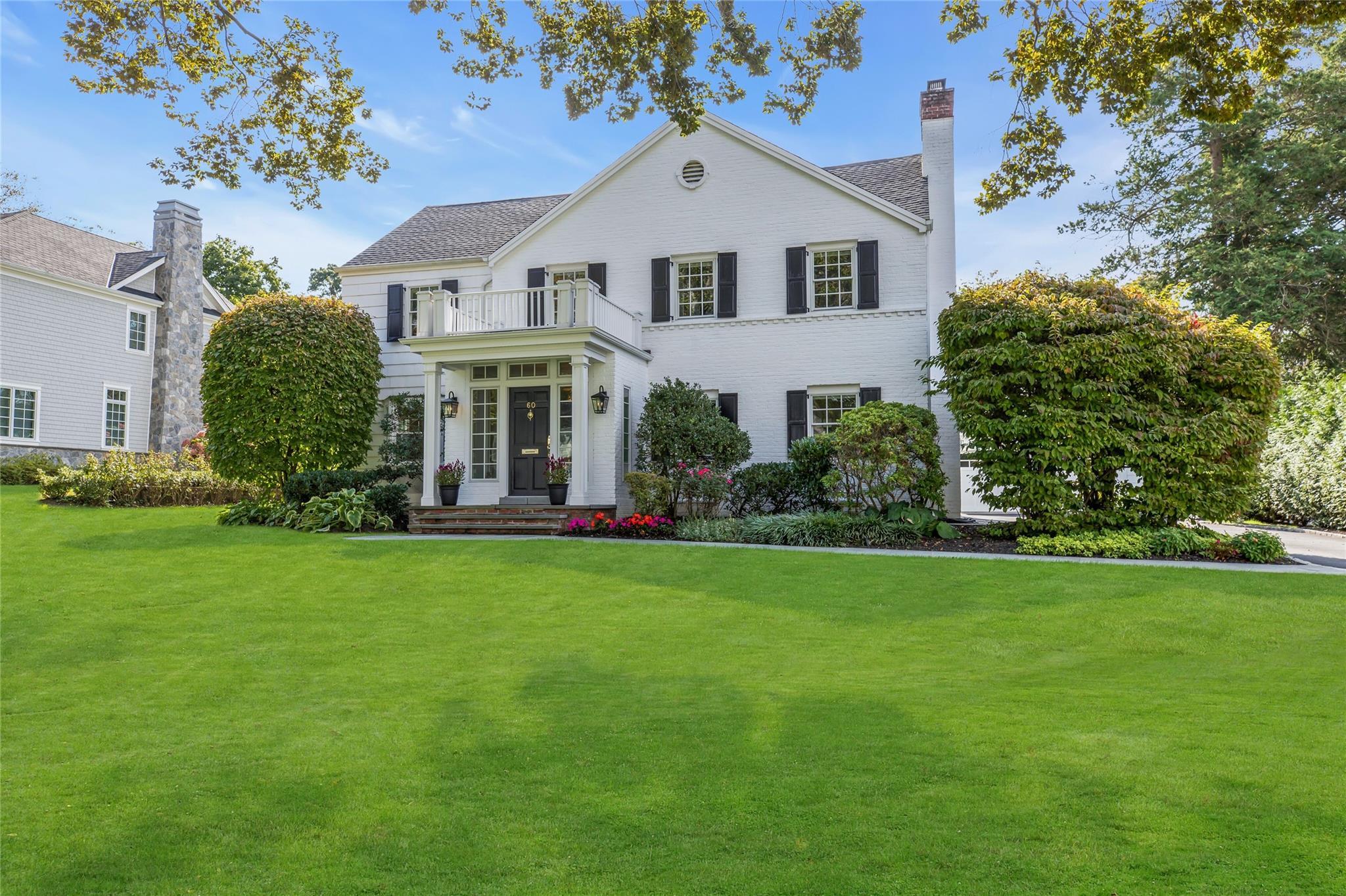 Longridge Rd, Manhasset, NY 11030