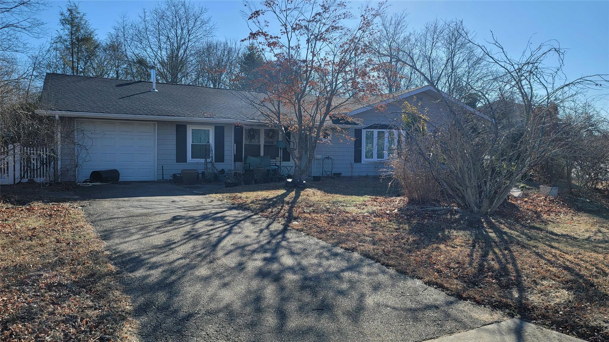 Ridge Rd, Coram, NY 11727