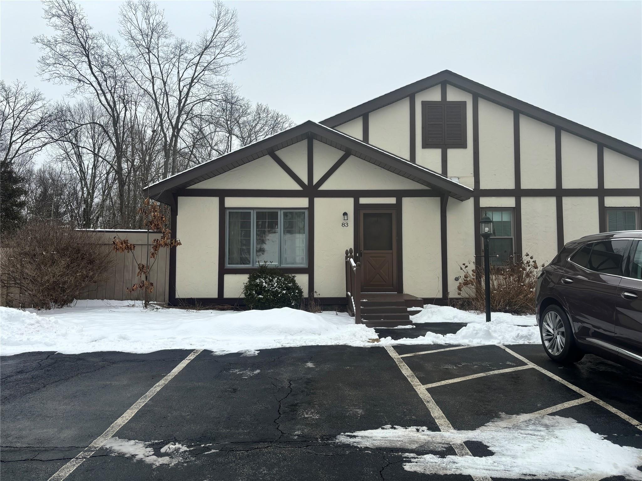 Sunny Brook Cir, Highland, NY 12528