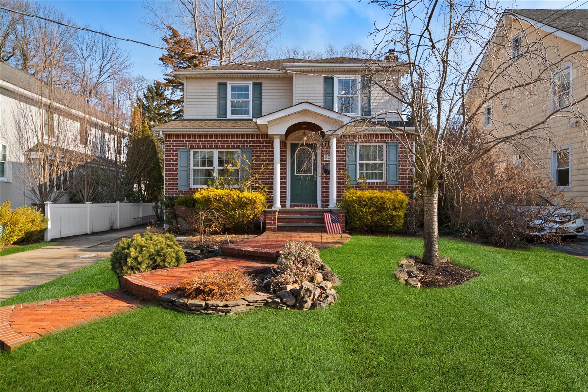 Morris Ave, Rockville Centre, NY 11570
