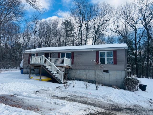 Hoefer Rd, Red Hook, NY 12571