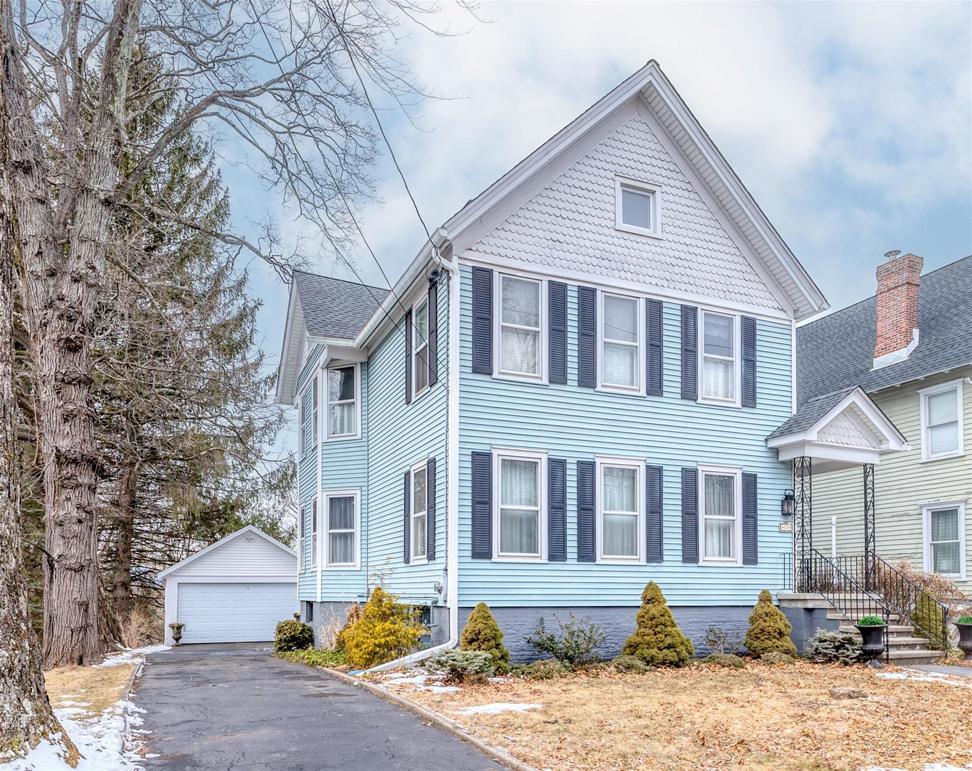 W Chester St, Kingston, NY 12401