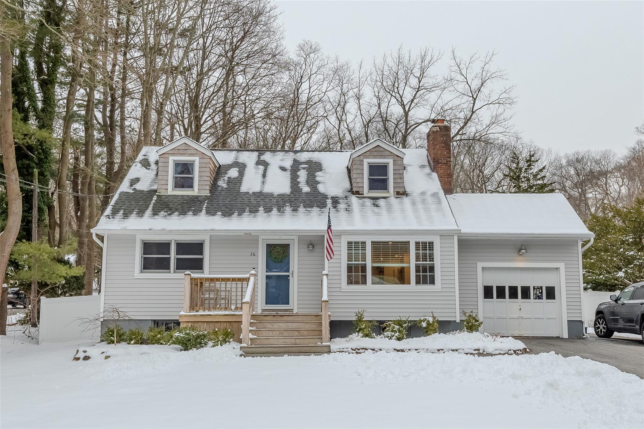 Old Post Rd, East Setauket, NY 11733