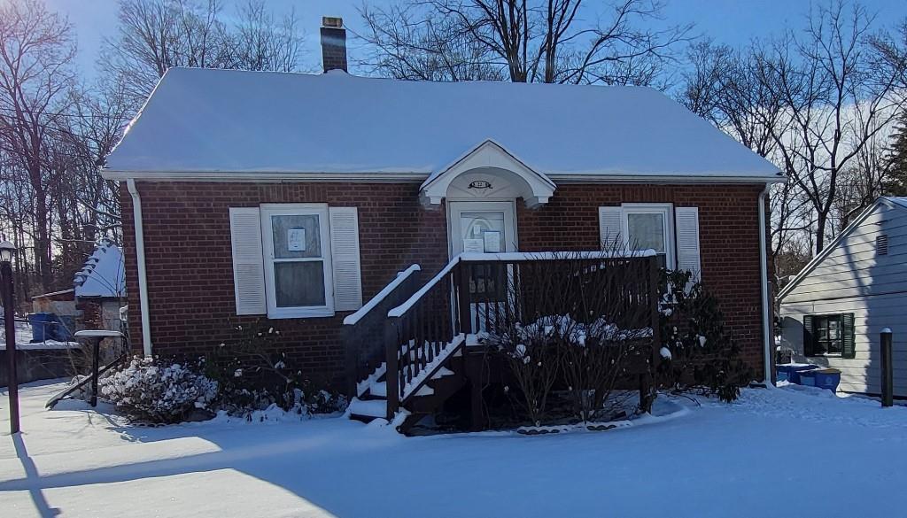 Navara St, Kingston, NY 12401