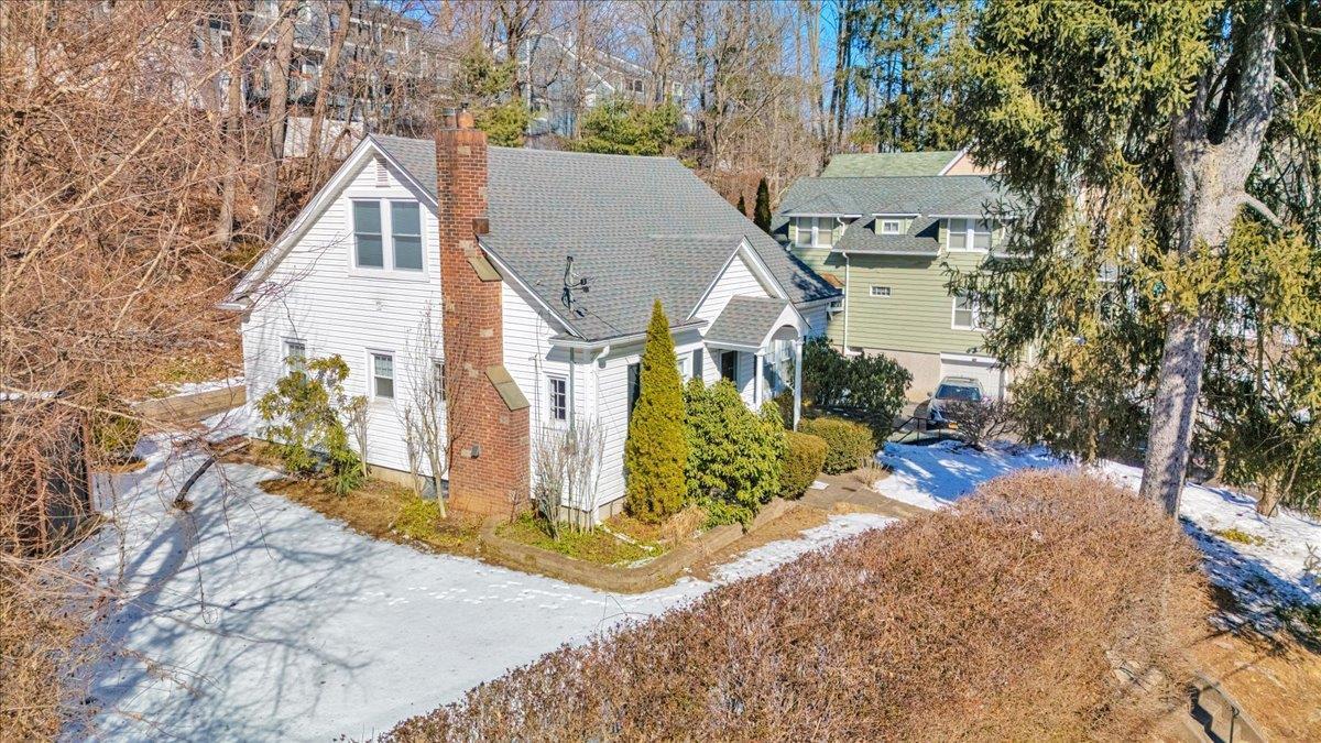 Barker St, Mount Kisco, NY 10549