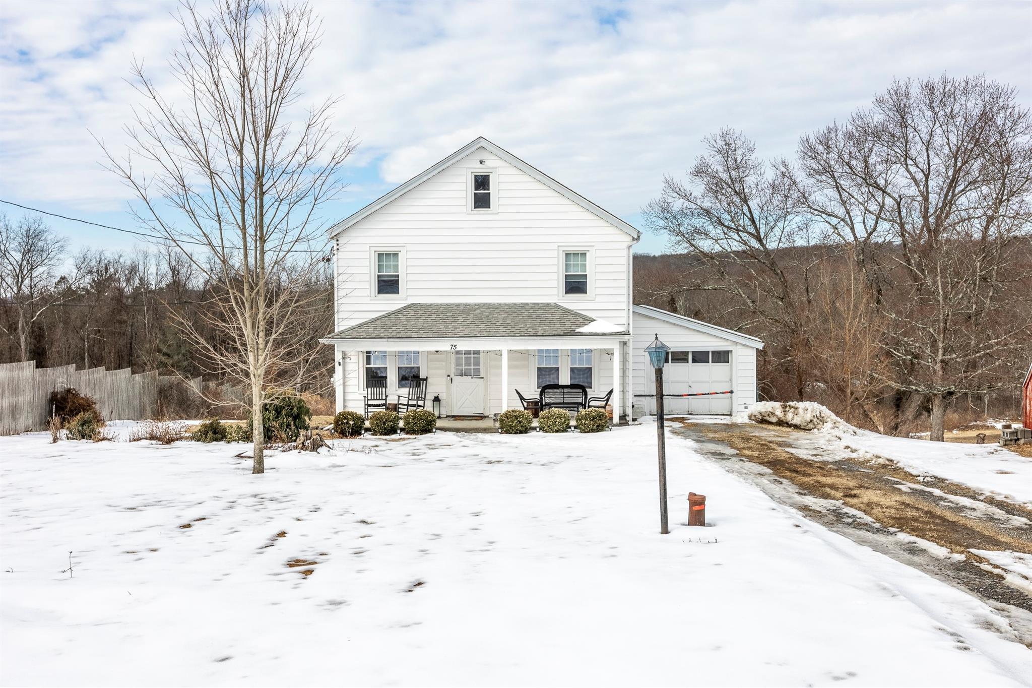 Verbank Rd, Millbrook, NY 12545