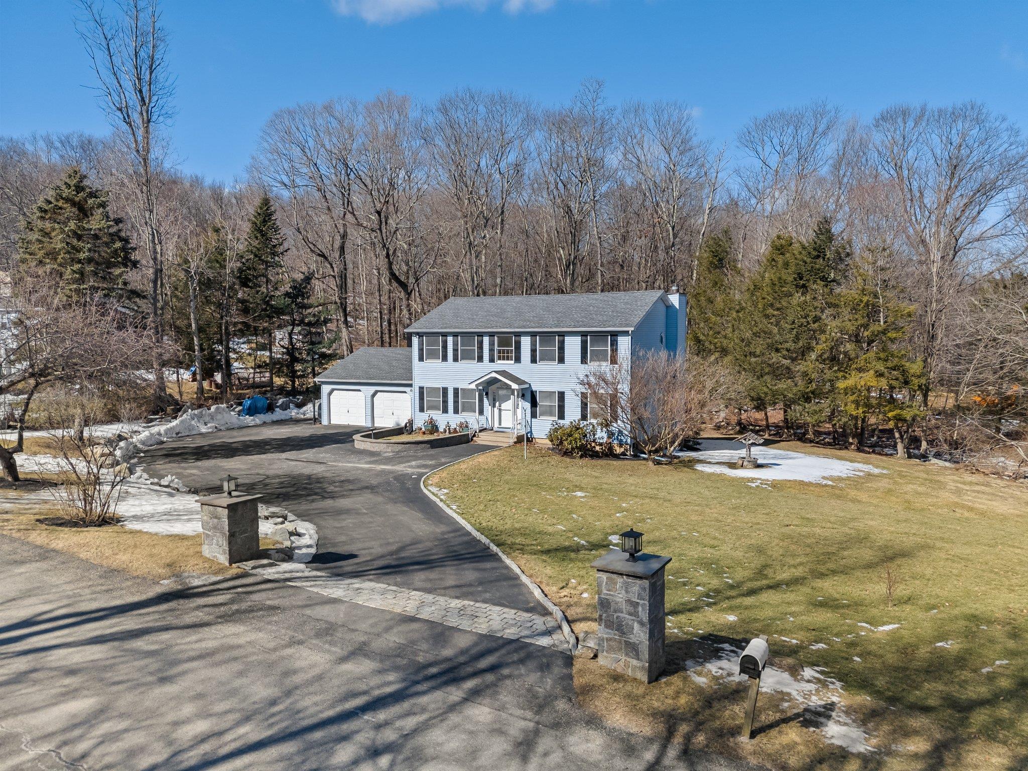 Durrschmidt Rd, Stormville, NY 12582