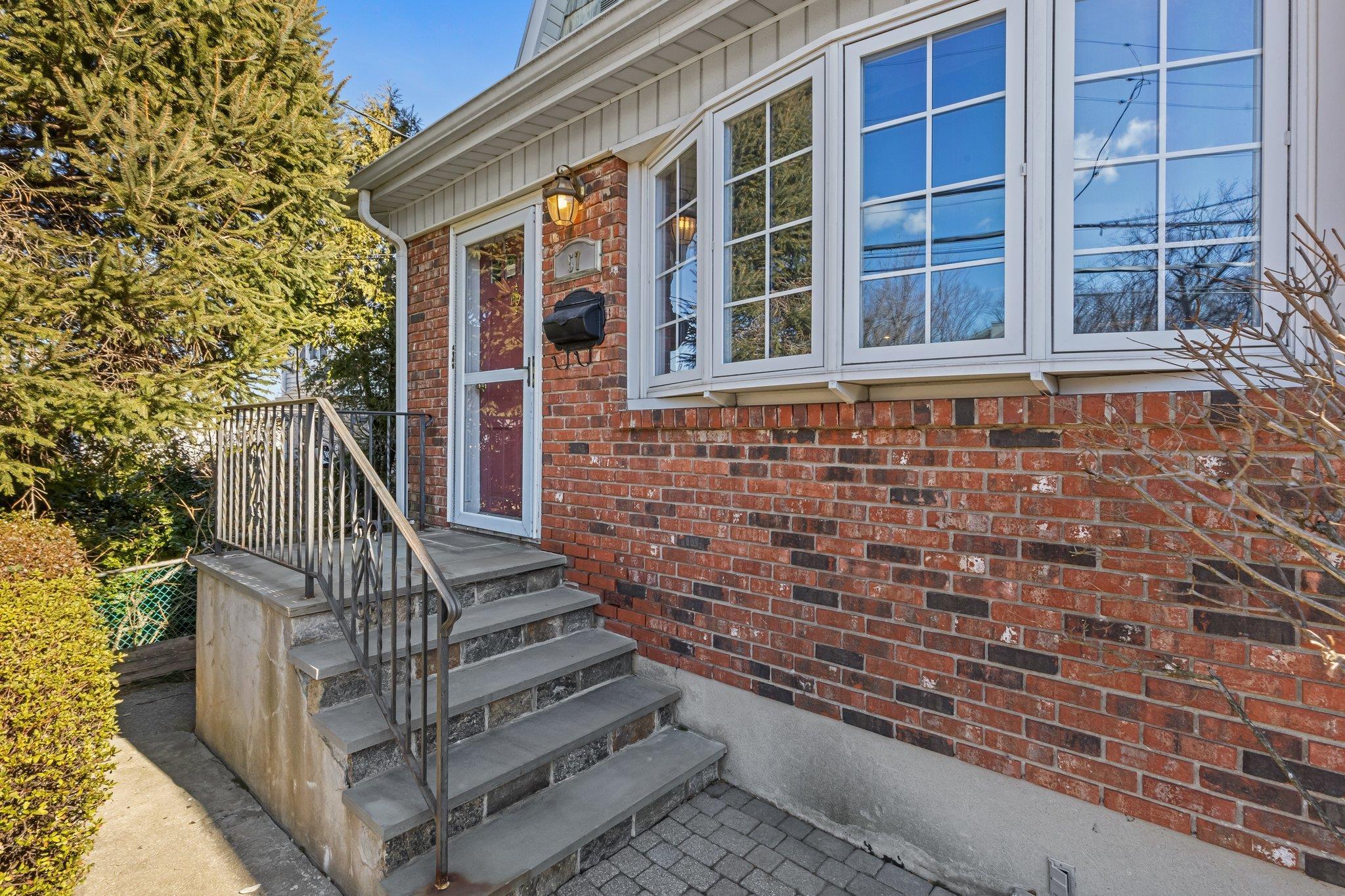 Sterling Ave, Harrison, NY 10528