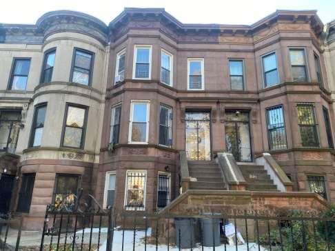 Eastern Pkwy, Brooklyn, NY 11225