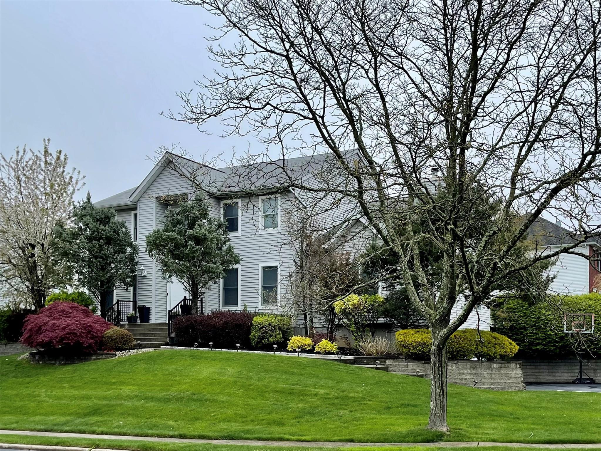 Bittern Dr, Nanuet, NY 10954
