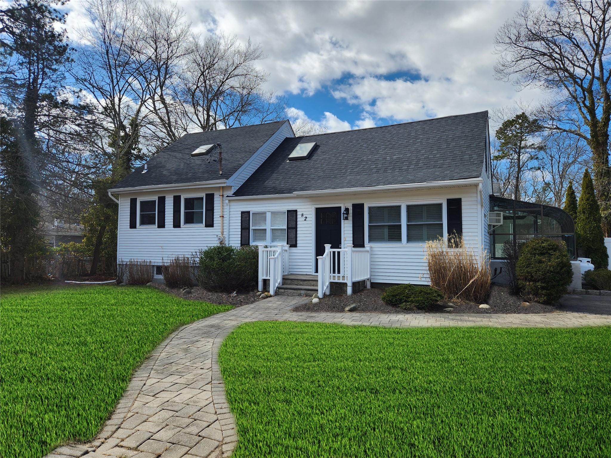 Fulton Ave, Mastic, NY 11950