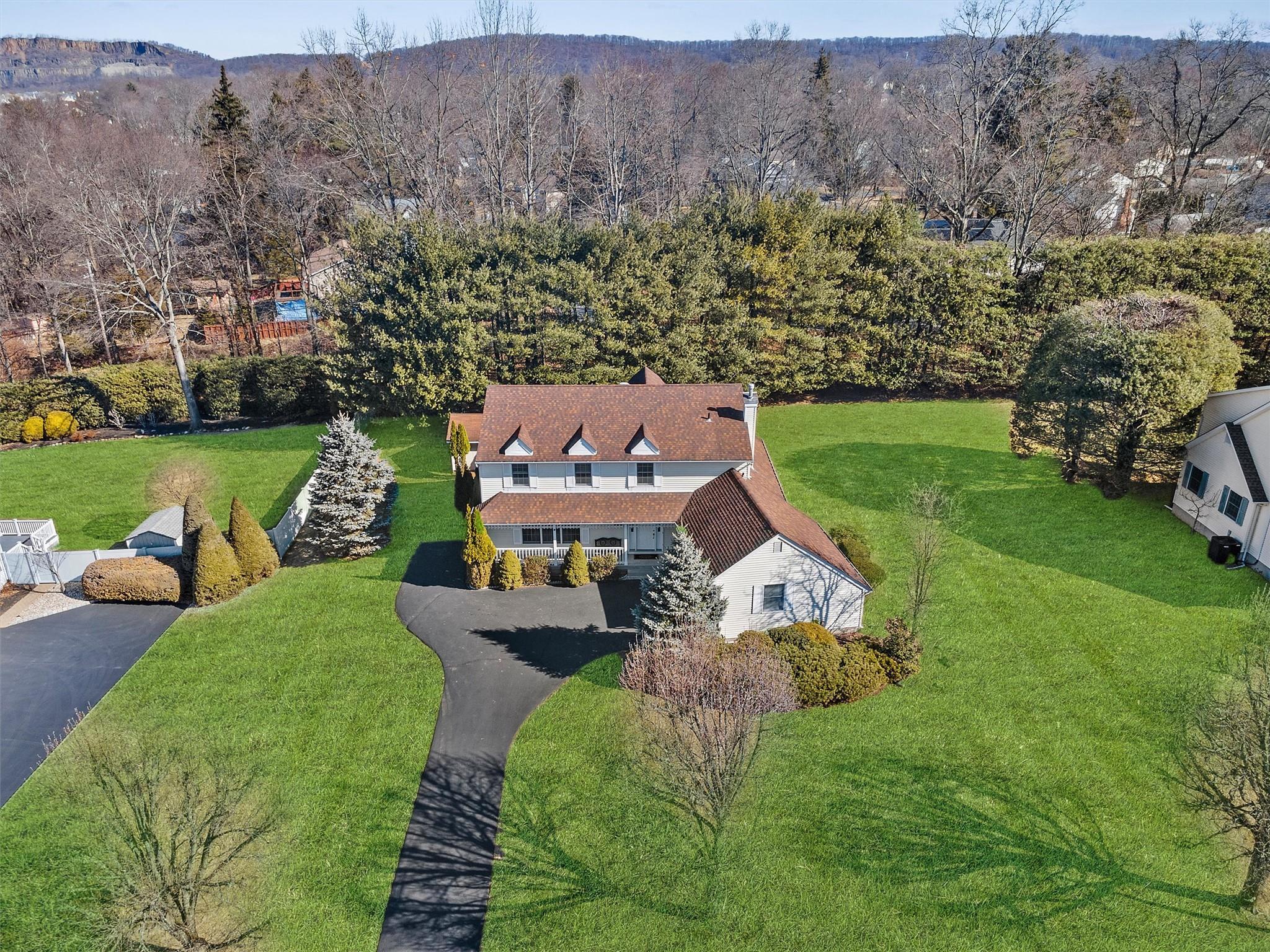 Waters Edge, Congers, NY 10920
