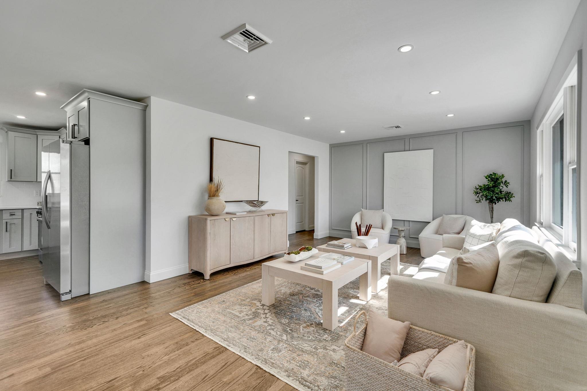 Robinson Ave, Medford, NY 11763