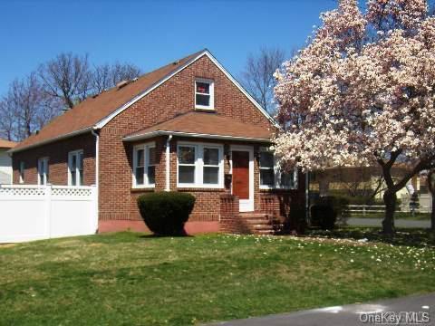Central Ave, Deer Park, NY 11729