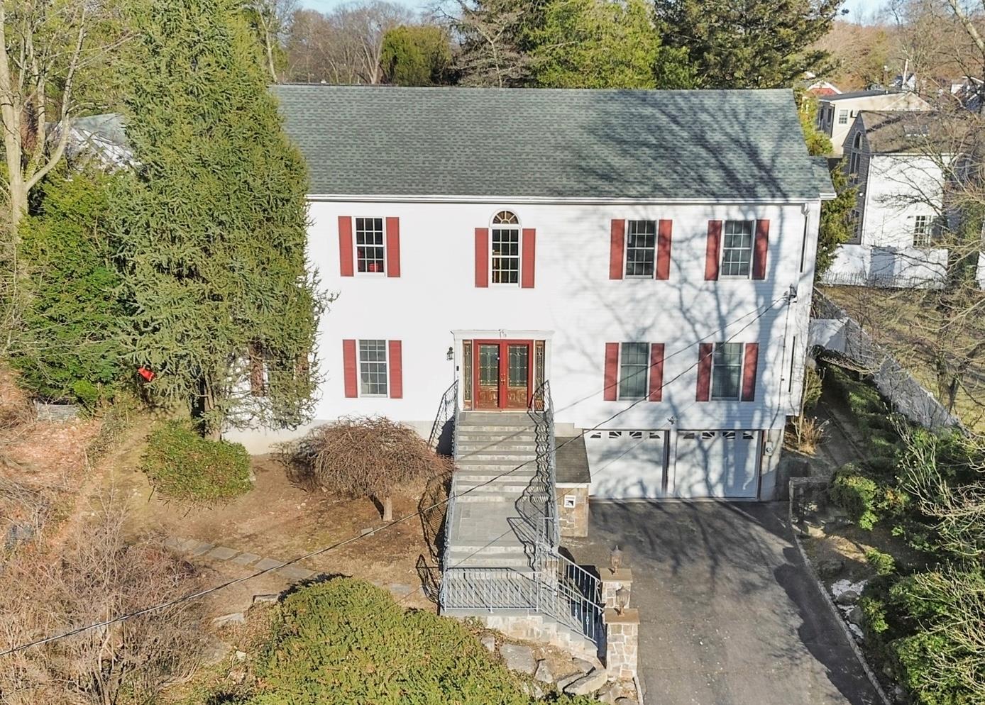 Chaucer St, Hartsdale, NY 10530