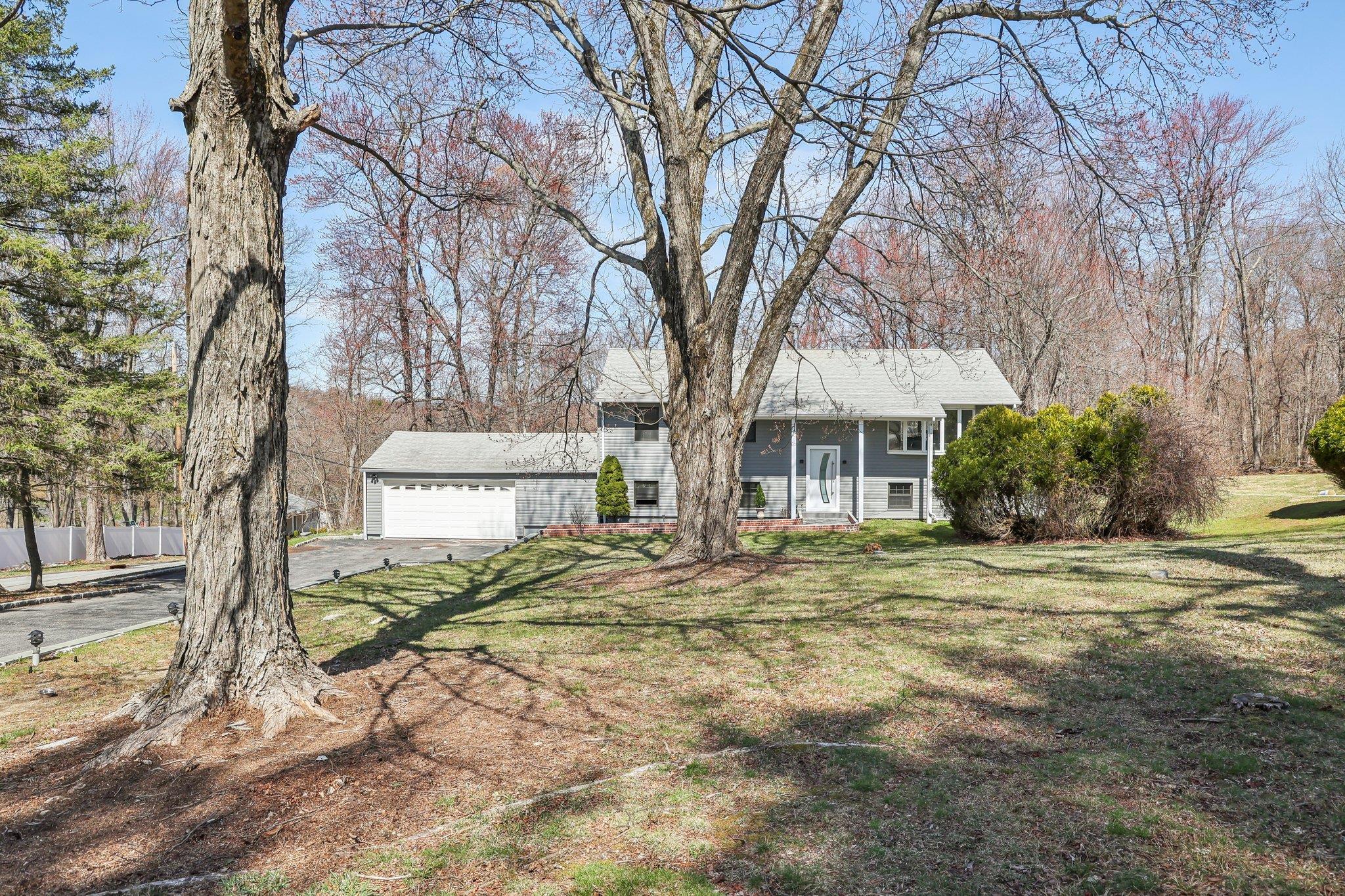 Cordial Rd, Yorktown Heights, NY 10598