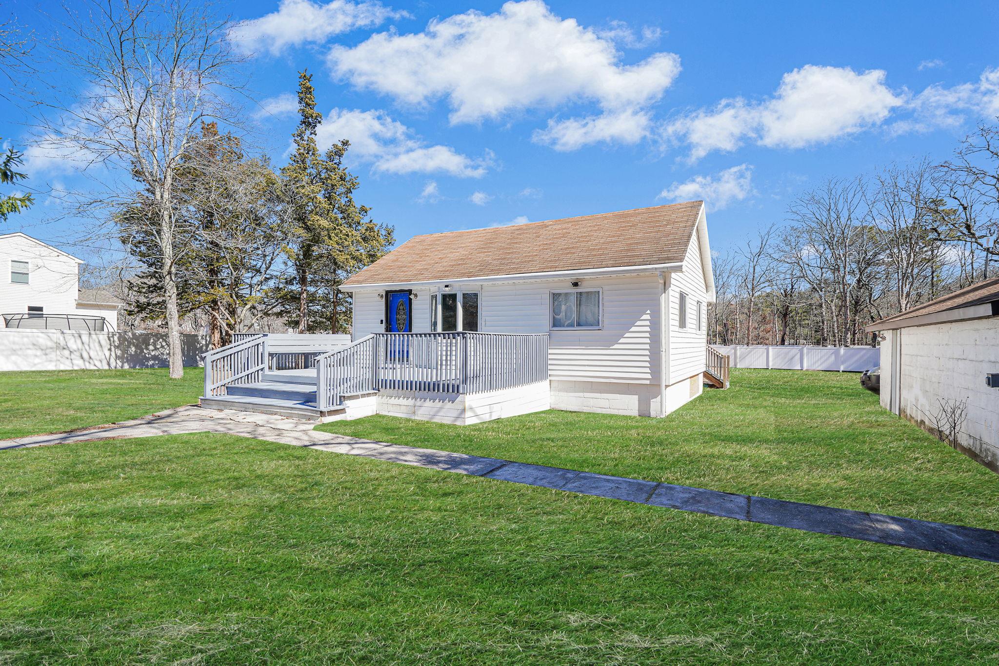 Church Dr, Mastic Beach, NY 11951