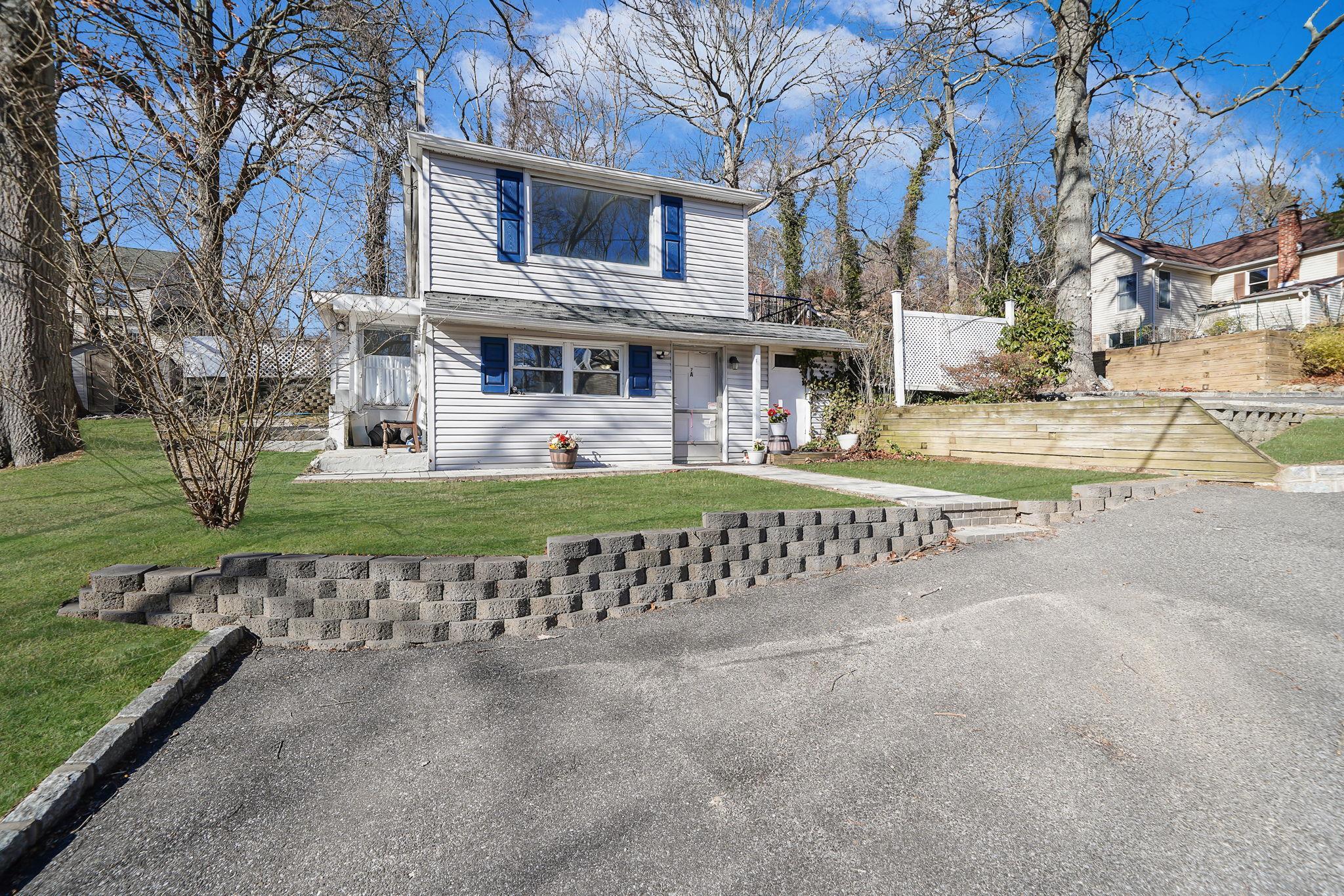 Yucca Rd, Rocky Point, NY 11778