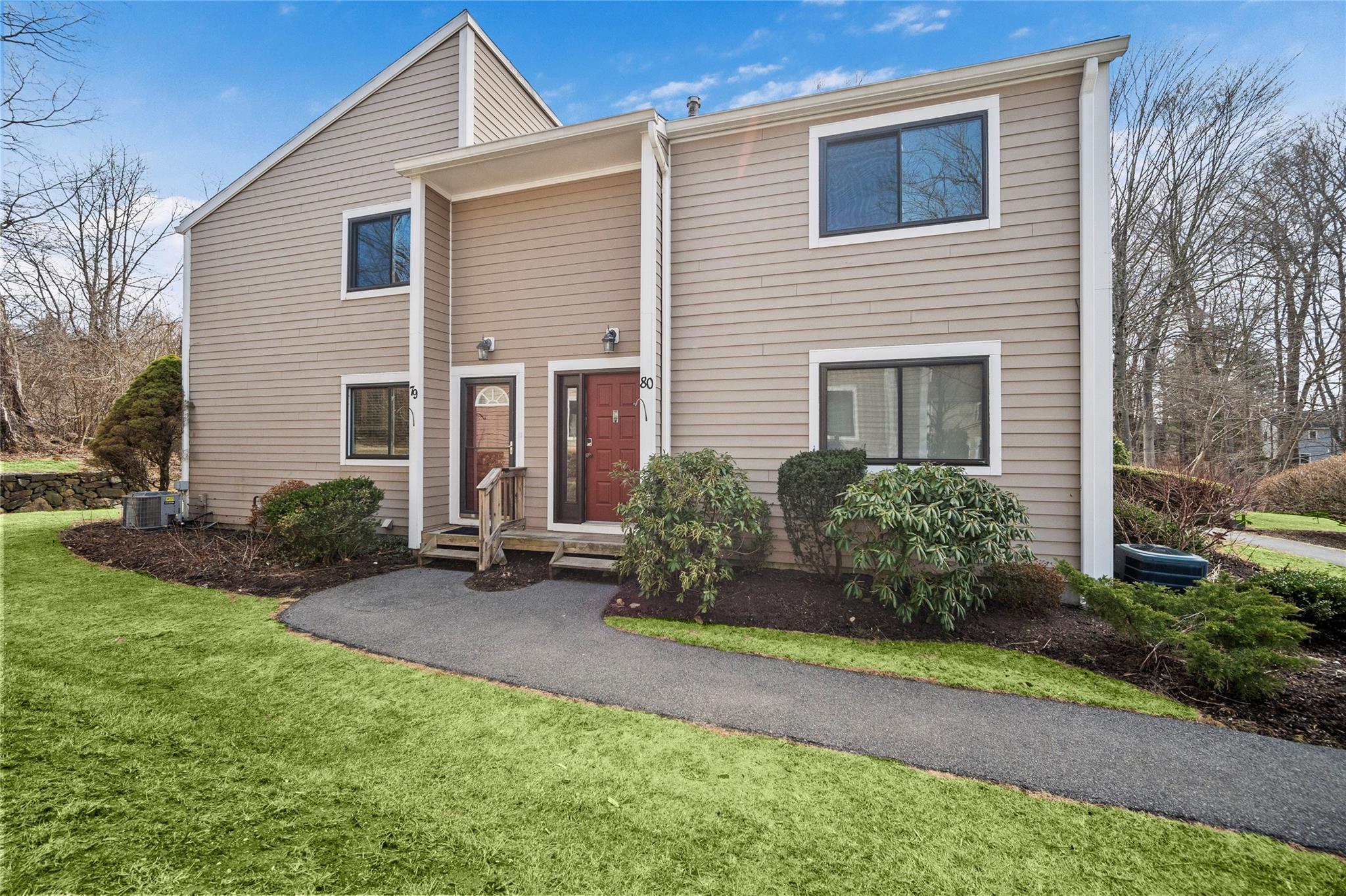 Park Dr, Mount Kisco, NY 10549