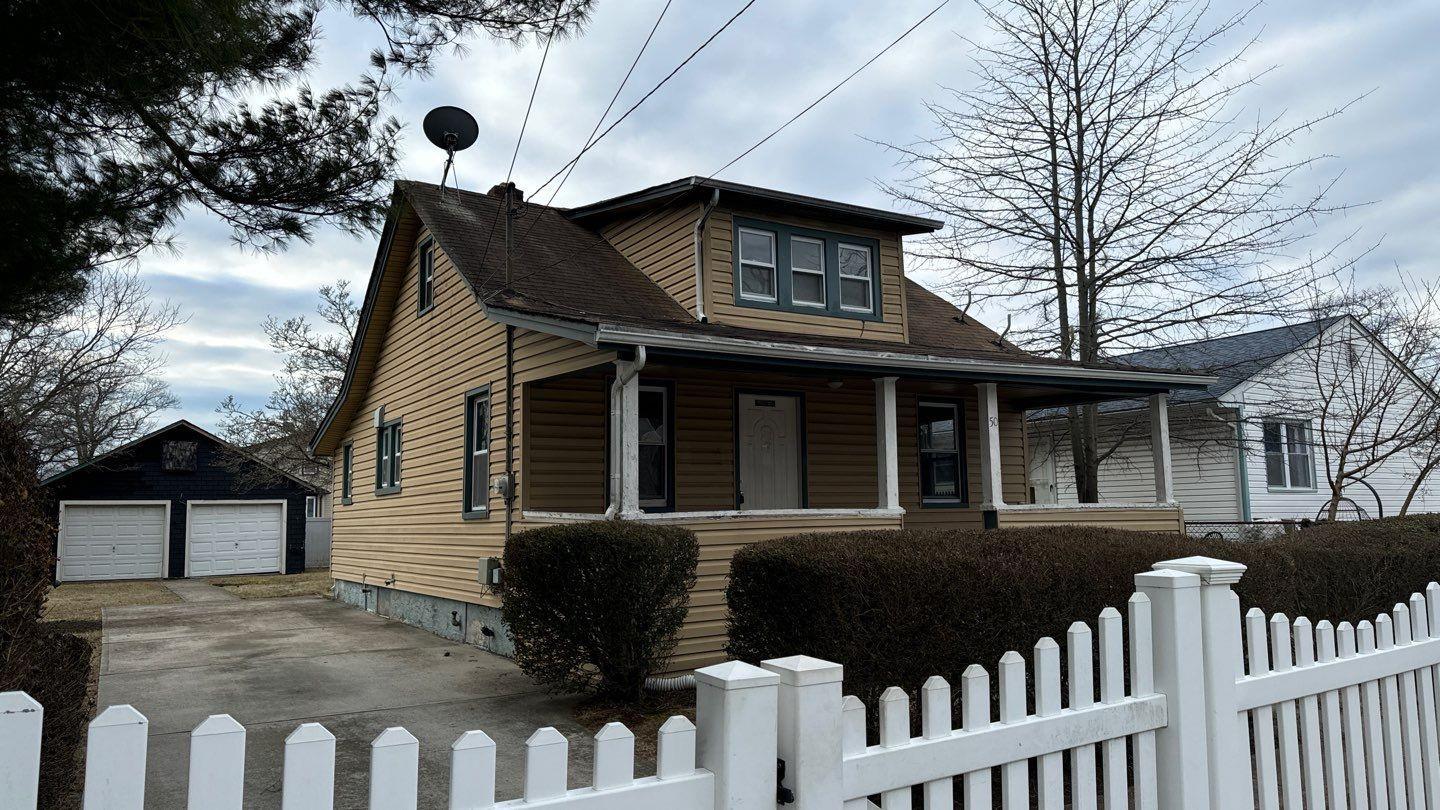 Mirin Ave, Roosevelt, NY 11575