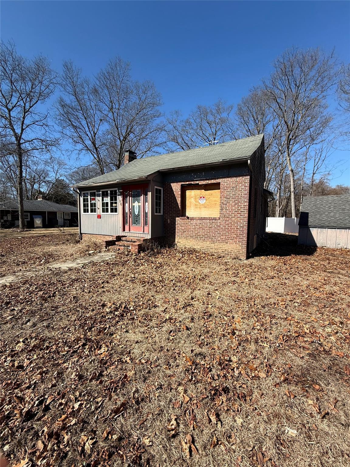 Hollywood Dr, Oakdale, NY 11769