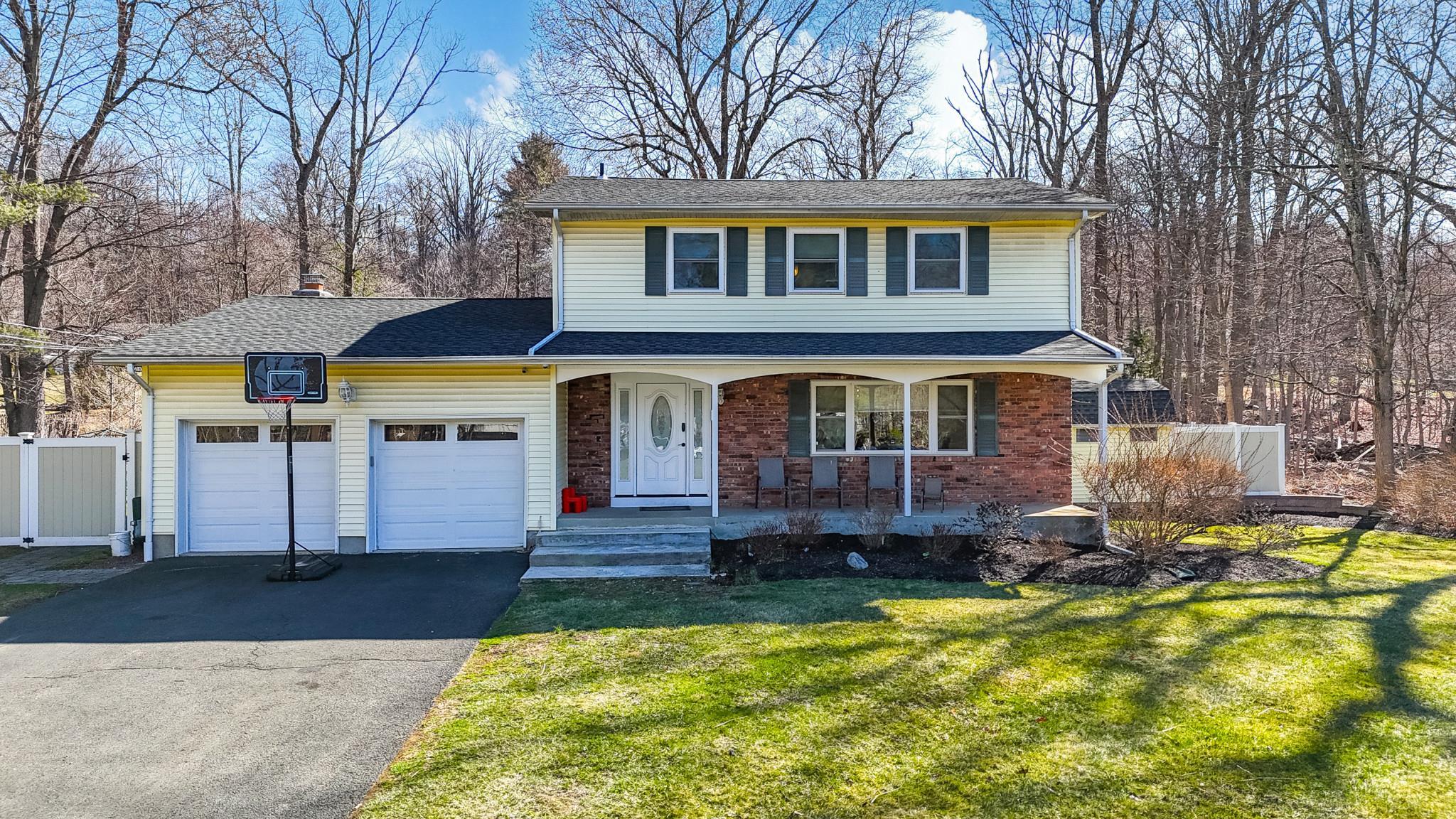 Homelawn Ct, Spring Valley, NY 10977