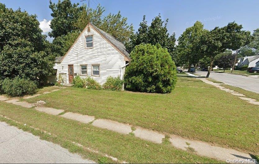 Carl St, Valley Stream, NY 11580