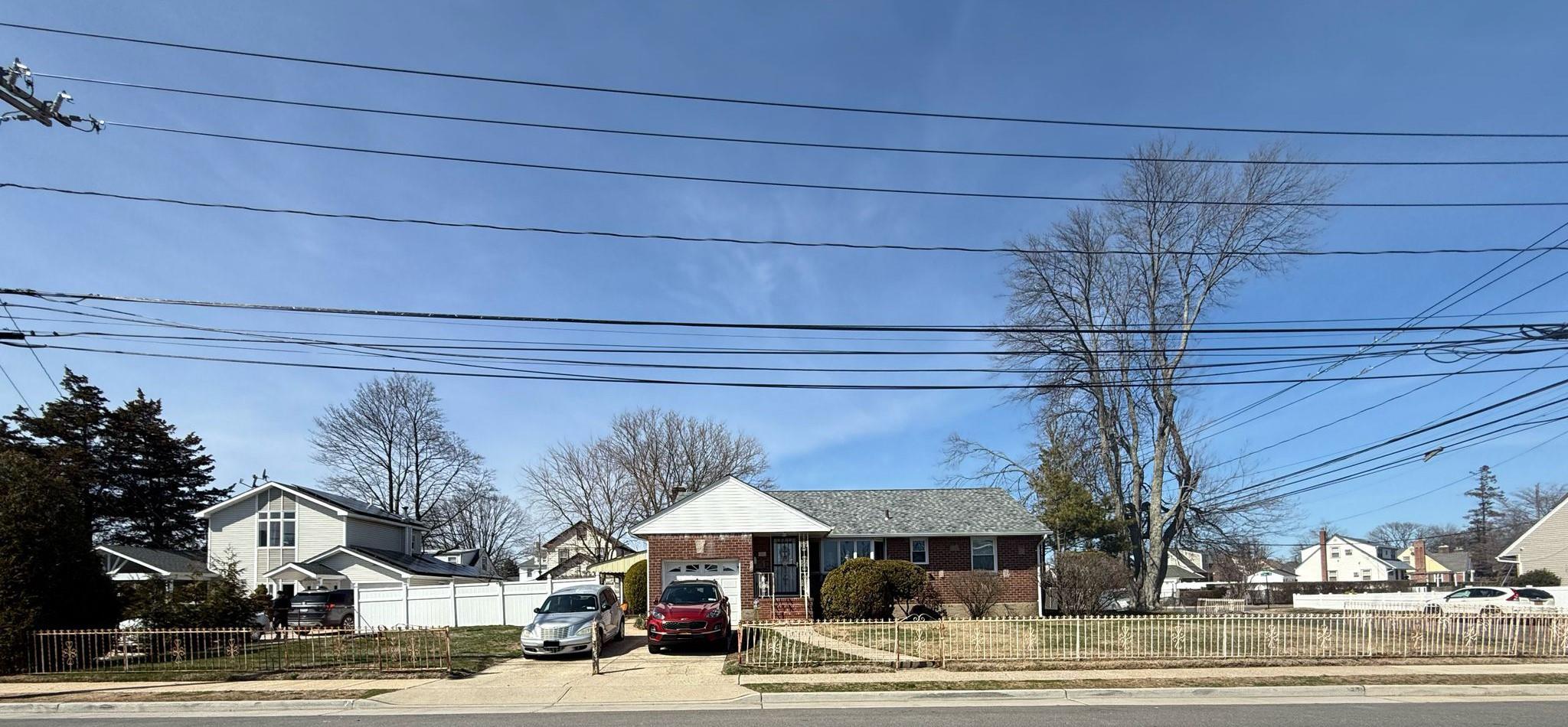 Harold Ave, Hempstead, NY 11550