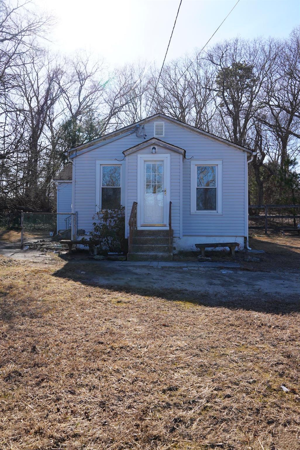 Barnes Rd, Manorville, NY 11949