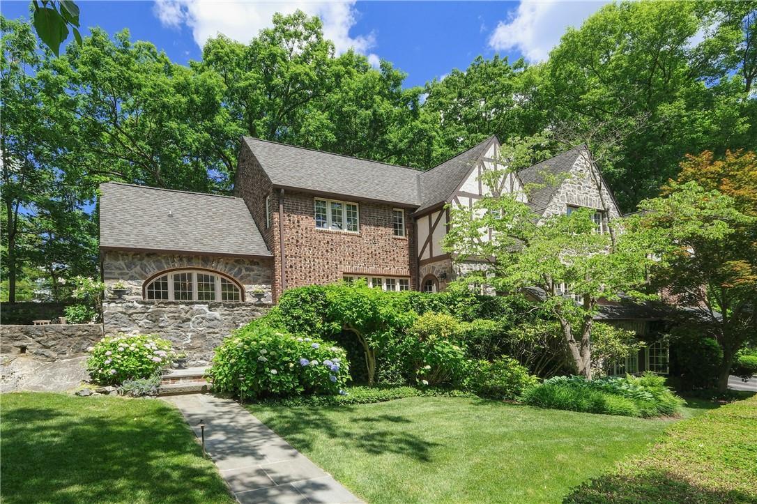 Ridgewood Dr, Rye, NY 10580