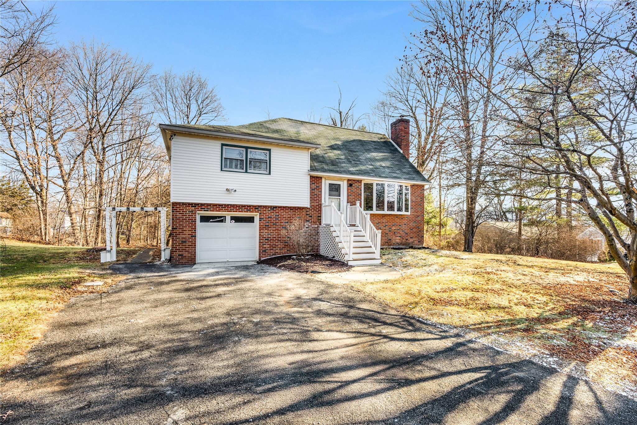 Alice Ln, Fishkill, NY 12524