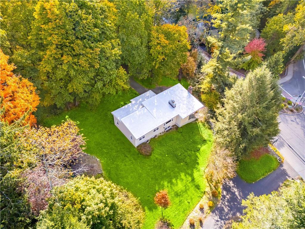 Pines Ln, Chappaqua, NY 10514