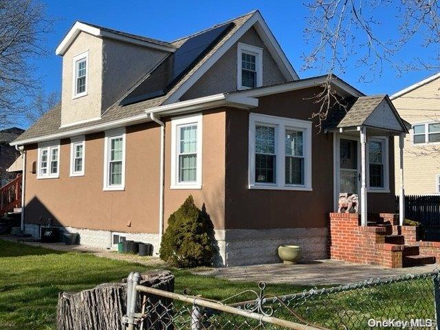 Cambridge St, Deer Park, NY 11729