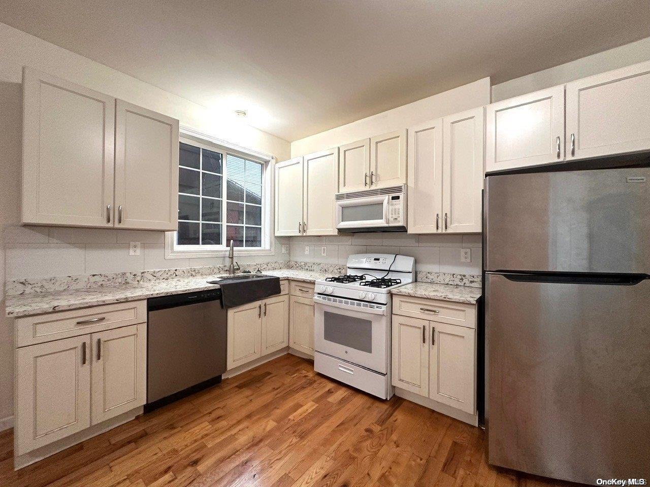 Simonson Ave, Staten Island, NY 10303