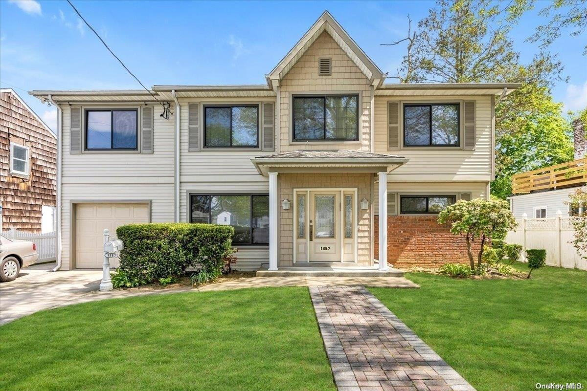 Kew Ave, Hewlett, NY 11557
